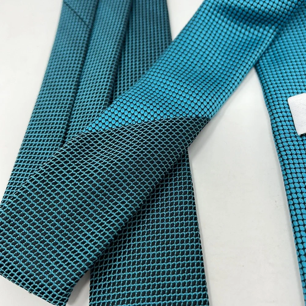 Calvin Klein slim blue tie